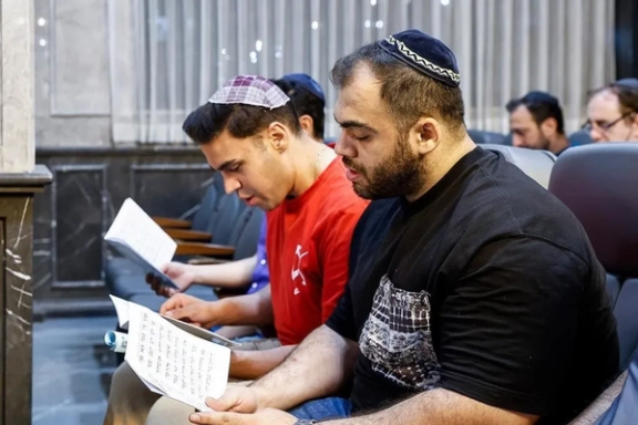 Jewish community targeted in Iran after Israel war, rights group says