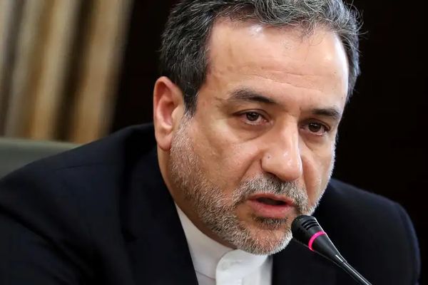 عراقجي: تحادثت مع ويتكوف للتحية والسلام