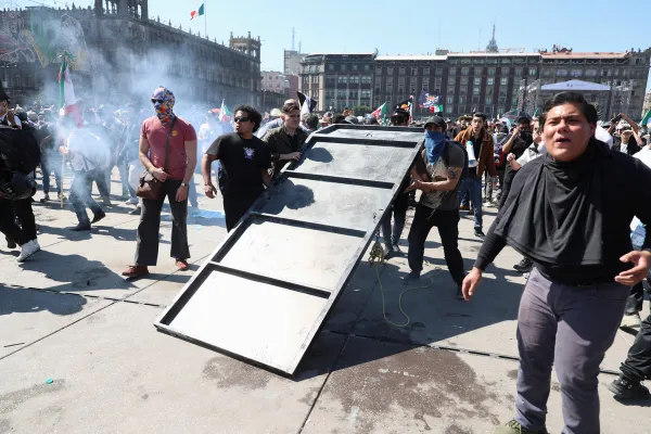 گسترش اعتراضهای «نسل زد» در مکزیک همزمان با خشم عمومی از قتل یک شهردار