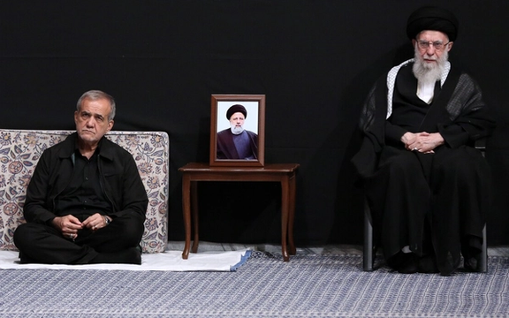 درخواست پزشکیان از خامنهای برای اجتناب از جنگ با اسرائیل