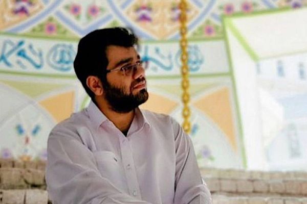 اعتقال 3 من أقارب إمام أهل السنة في إيران.. ونقل حفيده إلى مكان مجهول