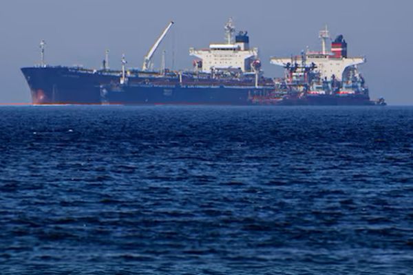 "غلوبال تريد ريفيو": إدارة ترامب استهدفت إضعاف "أسطول الظل" الإيراني وعائداته النفطية