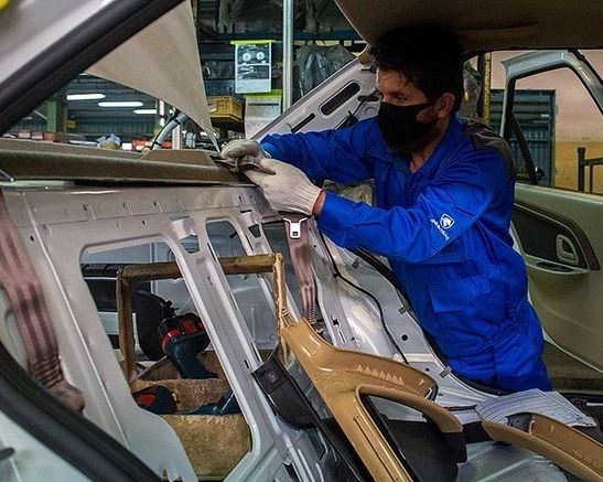 انتشار نامه مدیرعامل ایرانخودرو درباره احتمال عدم تحویل به موقع ۲۰۰ هزار خودرو به مردم