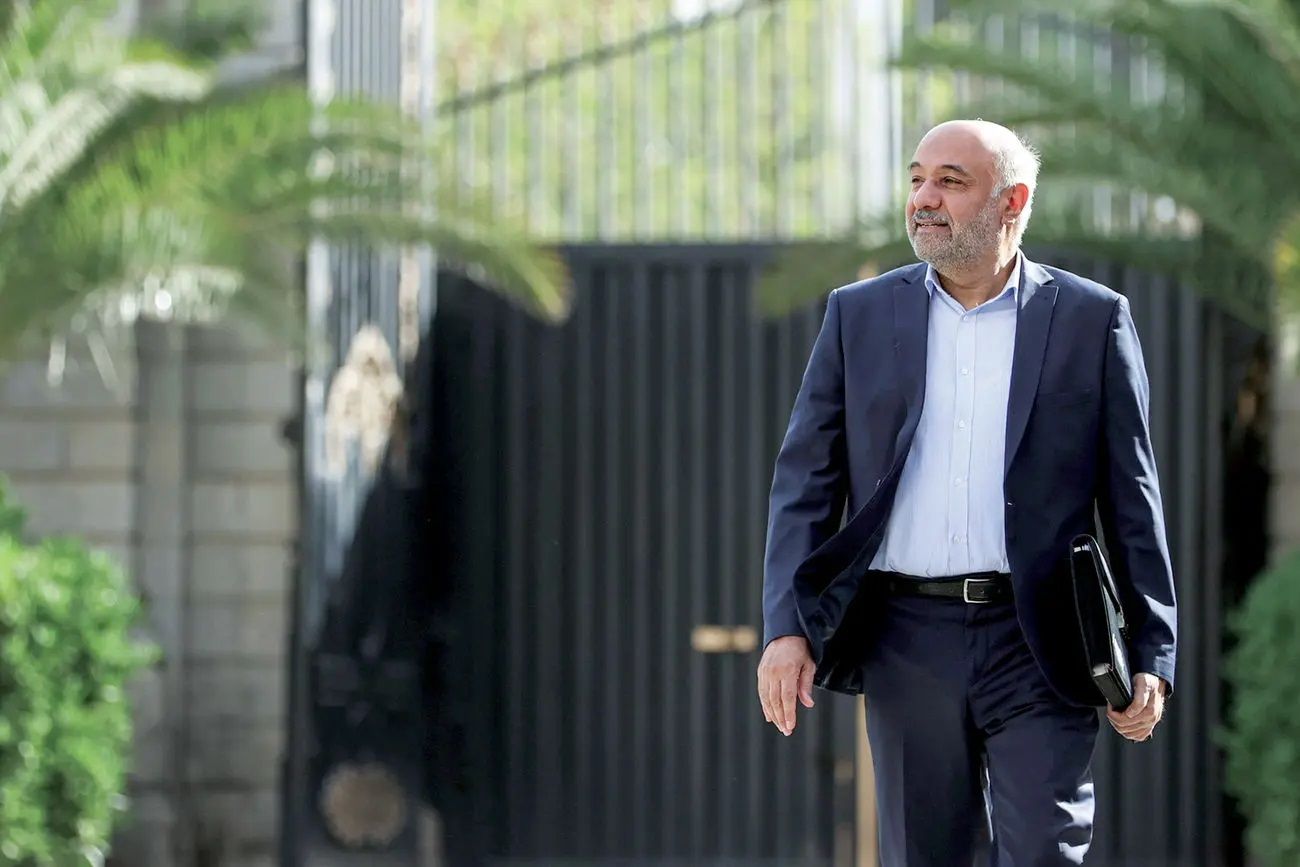 میدری، وزیر کار: فعلا برنامه‌ای برای تغییر حداقل مزد کارگران نداریم