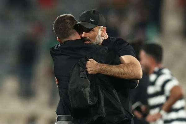 درخواست اوسمار برای پیوستن جلال حسینی به پرسپولیس