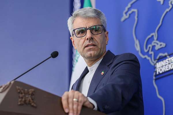 الخارجية الإيرانية: عقوبات الشحن البحري على إيران انتهاك لحقوق الإنسان