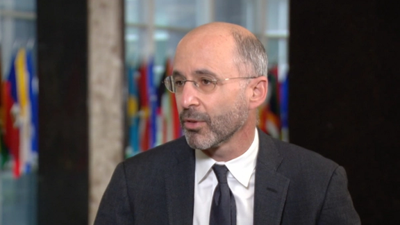 رابرت مالی: ایران میتواند بین احیای برجام و ماندن در کنار روسیه، یکی را انتخاب کند