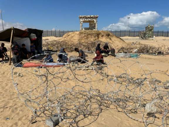 آوارگان فلسطینی در رفح، جنوب نوار غزه، ۹ خرداد