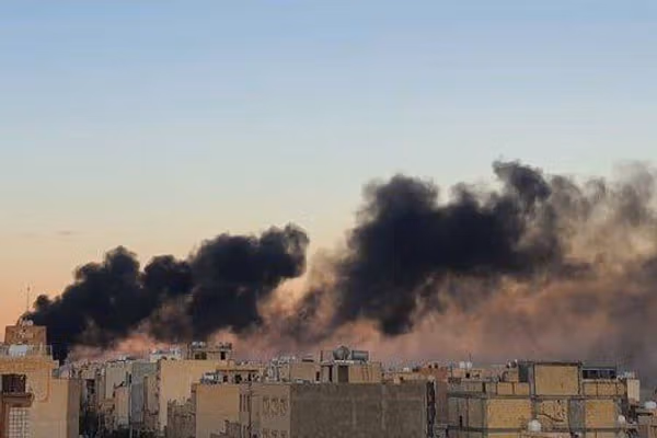 گزارشها از انفجار در نقاط مختلف تهران، اصفهان و چند شهر دیگر ایران