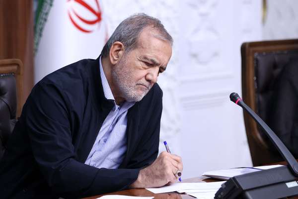 مصوبه تازه جمهوری اسلامی، گفتمان عمومی و دانشگاهها را زیر سایه سیاستهای «دفاعی» میبرد