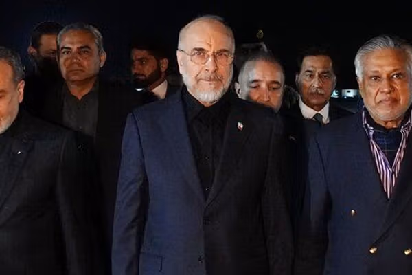 رسانه نزدیک به قالیباف: توافق با آمریکا فرصتی برای آمادهشدن برای نبرد نهایی است