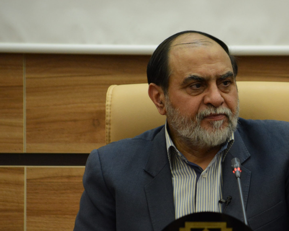 عضو شورای عالی انقلاب فرهنگی: در انگلیس فقط پادشاه میتواند بدون گواهینامه رانندگی کند