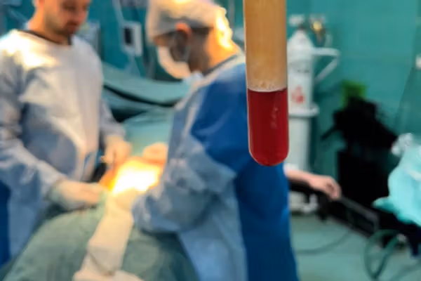 دادستان تهران: جراح زیبایی پس از مرگ بیمار بر اثر ژل نامرغوب، دستور سوزاندن جسدش را داد