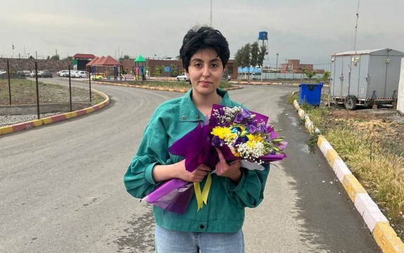 آیدا شاکرمی، خواهر نیکا شاکرمی، با قید وثیقه آزاد شد