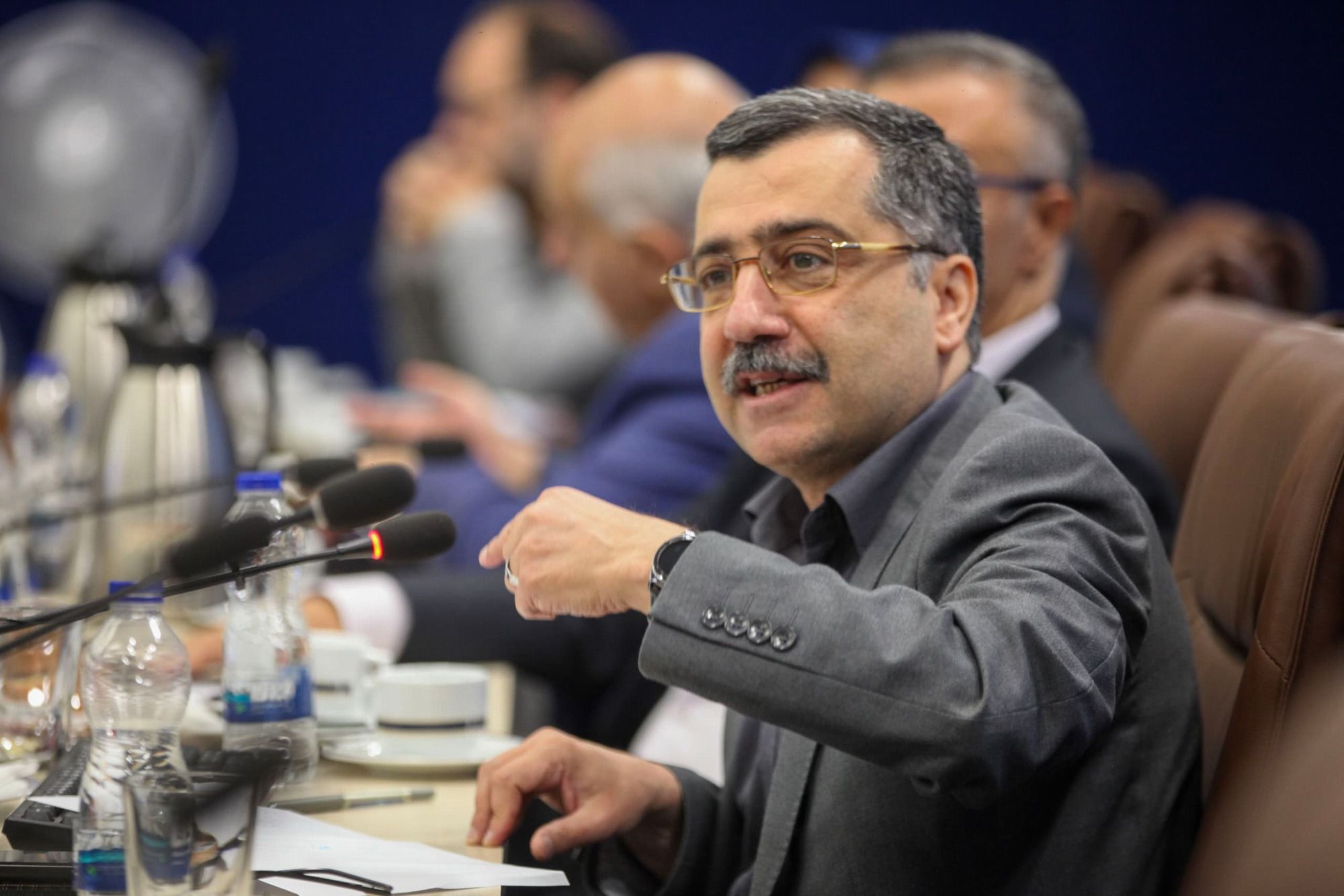 معاون وزیر بهداشت: اکثر دانشجویانی که مهاجرت می‌کنند، بچه‌ پولدارند