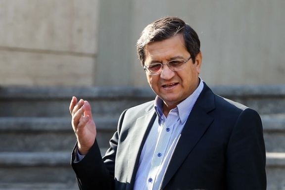 همتی در پاسخ به احتمال تغییر قیمت بنزین: باید یکبار برای همیشه ناترازیها را اصلاح کرد