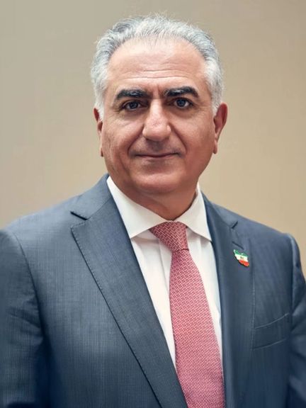 شاهزاده رضا پهلوی: زمان قیام نهایی علیه حکومت بهزودی فرا میرسد؛ مردم آماده باشند