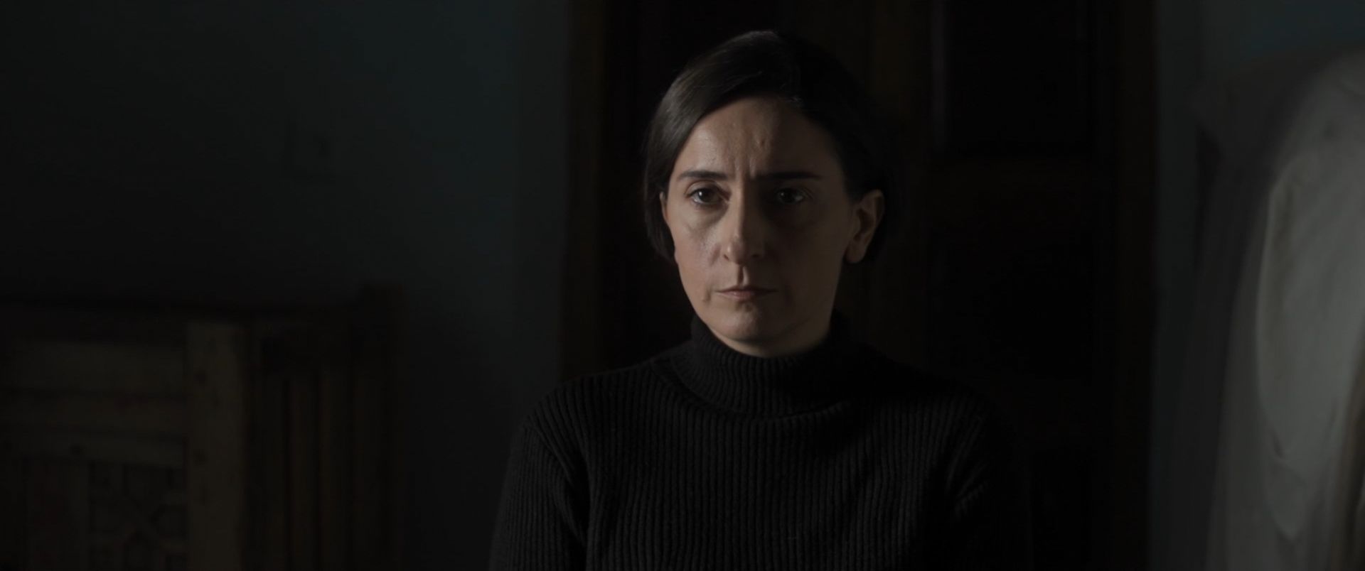 Iranian actress in Oscar-nominated film hit with charges, travel ban - Deadline