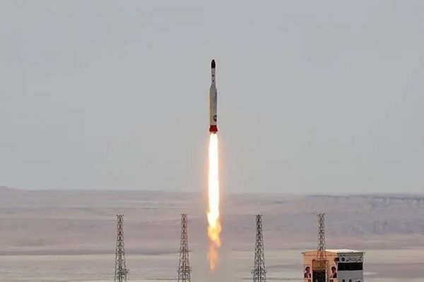 لتعزيز قدراتها "التجسسية".. إيران تستعين بالصين للحصول على أقمار صناعية أكثر تقدمًا