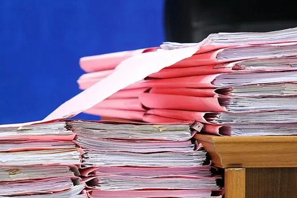 اعتقال 863 مسؤولًا بلديًا خلال 6 سنوات.. ارتفاع معدلات الفساد الإداري في إيران