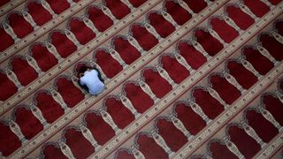 Why Islamist Rulers in Iran Turned Civil Mosques to State Mosques