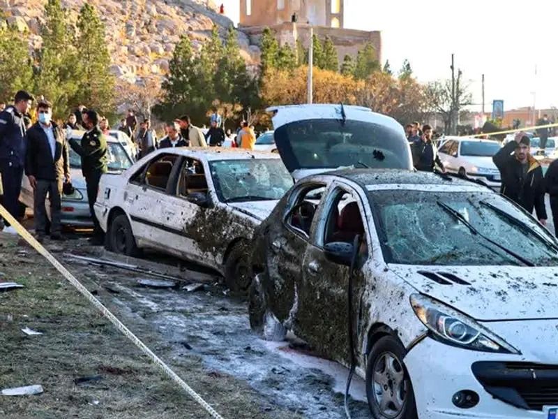 طلاب جامعة في طهران: النظام ليس في وضع أخلاقي يسمح له بإدانة الهجمات الإرهابية