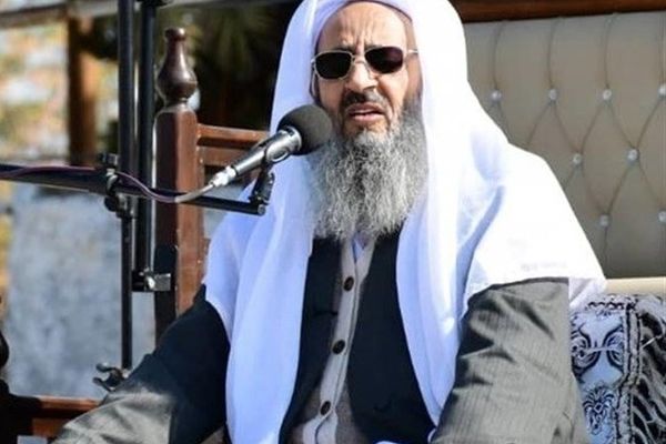 زعيم أهل السنة في إيران: علينا الخضوع لرأي الشعب حتى إذا اختار نظاماً غير ديني