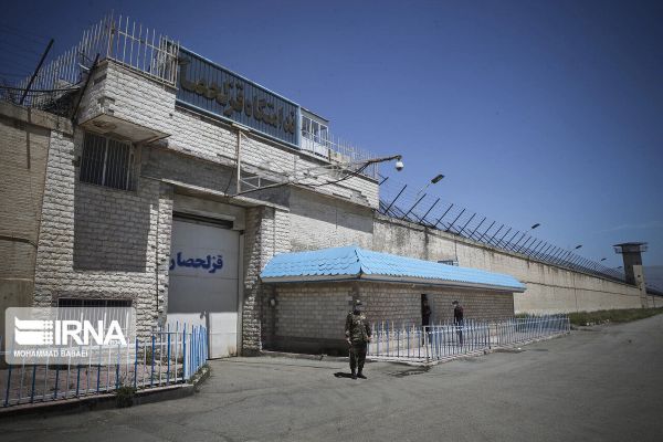 Political Prisoner Tells Iranians Don't Vote for Your Captors