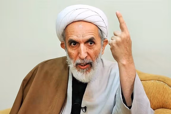 مهدی، برادر حسین طائب رئیس سابق سازمان اطلاعات سپاه و فرمانده قرارگاه «عماریون» در یک سخنرانی به صراحت گفت حفاظت از سوریه از خوزستان برای جمهوری اسلامی مهمتر است.