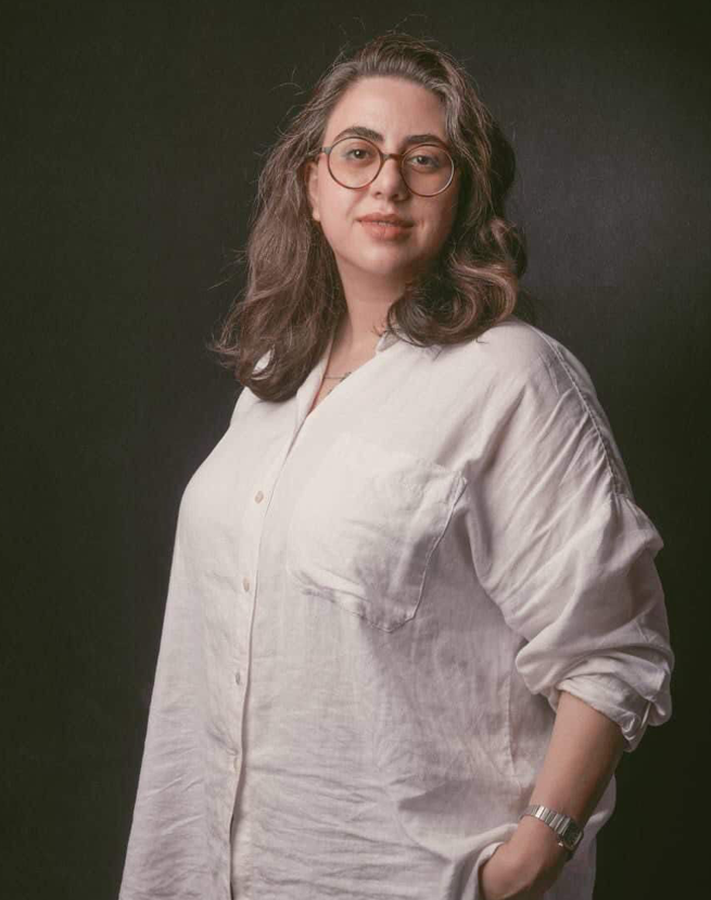 ستاره افشون، کارگردان تئاتر، چهارم اسفند در منزلش در رشت بازداشت شد