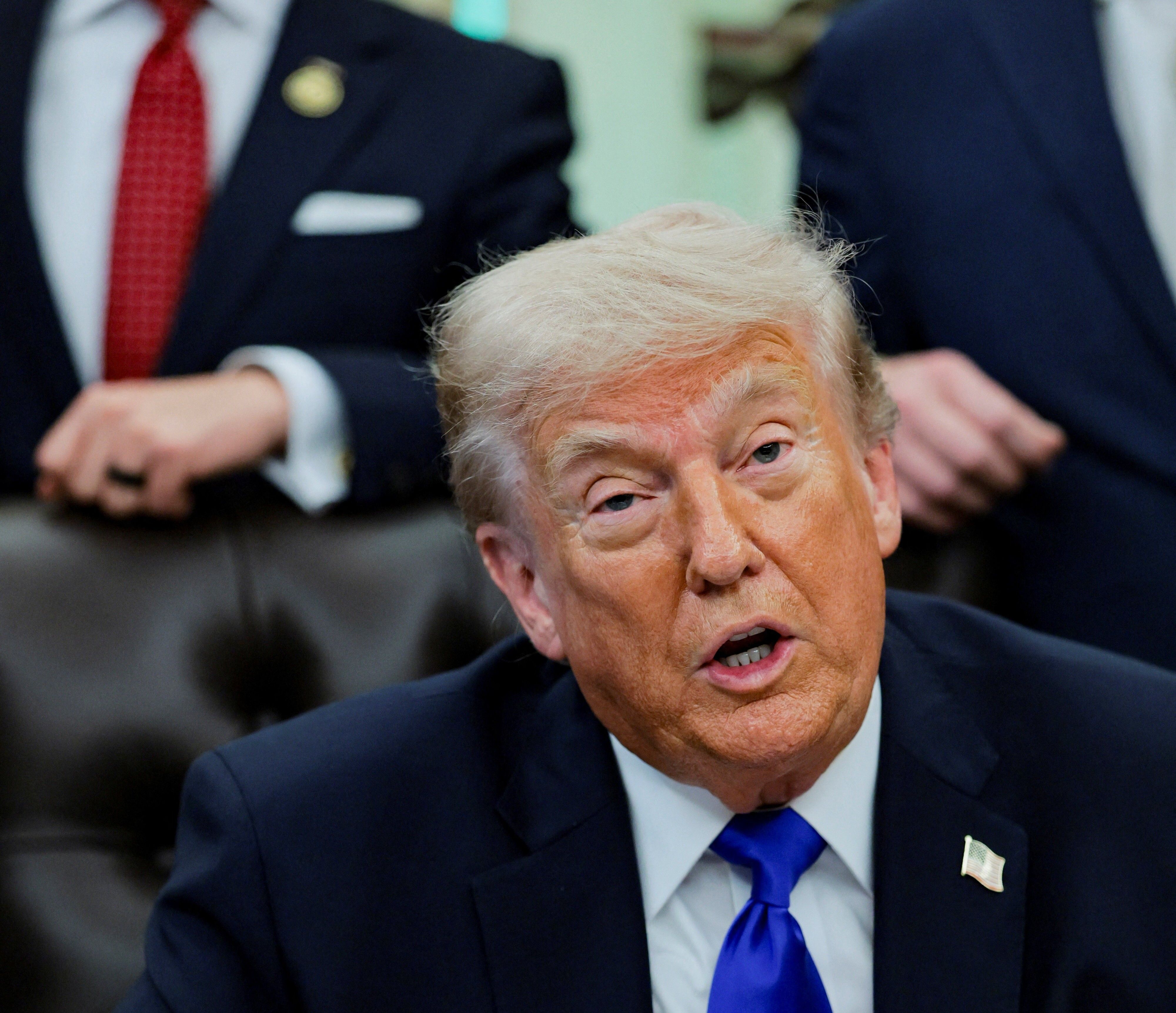 دونالد ترامپ: می‌توانیم مستقیما از وسط تهران پرواز کنیم، بدون اینکه به ما شلیک شود