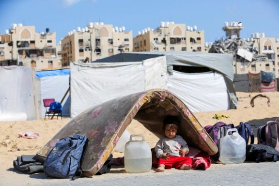 کودک آواره فلسطینی در خانیونس، جنوب نوار غزه، ۲۱ مرداد