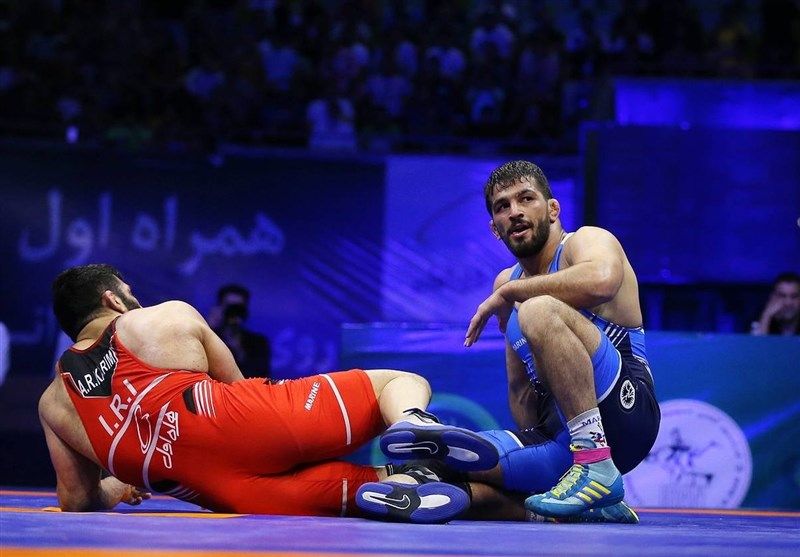 حسن یزدانی پس از ۱۵ ماه به تشک کشتی برگشت و پیروز شد