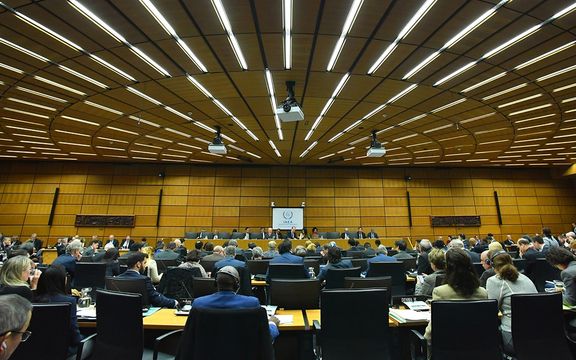 آمریکا و سه متحد اروپاییاش ایران را به صدور یک قطعنامه دیگر شورای حکام آژانس تهدید کردند