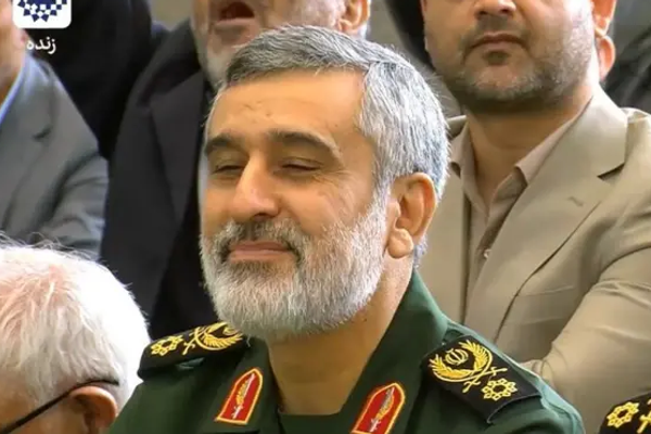 قائد القوة الجوية في الحرس الثوري: مستعدون للرد على العدو بأعين مفتوحة