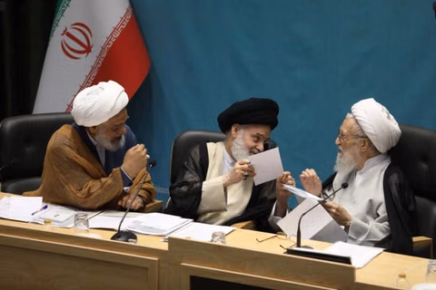مجلس خبرگان خواستار «اجرای قاطع» مقررات حجاب و پاسخ سخت به تهدیدهای آمریکا شد