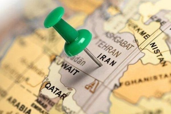 مسؤول بالغرفة التجارية الإيرانية: دول صديقة تمتثل للعقوبات الأميركية وتقيد علاقتها معنا