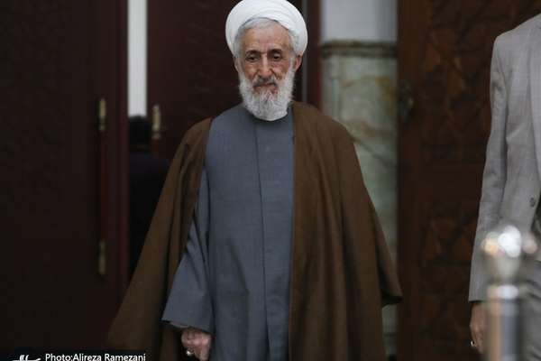 آخوند نزدیک به کاظم صدیقی: پسر کاظم صدیقی، متهم زمینخواری، زمان مرگ آزاد بود