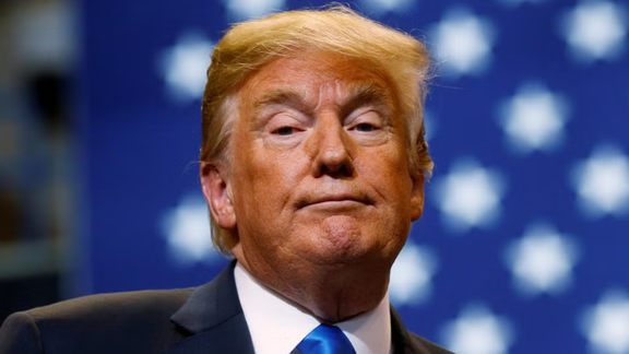 مساعد الرئيس الإيراني الأسبق حسن روحاني يدعو بزشكيان لتهنئة ترامب بالفوز