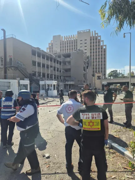 حمله موشکی جمهوری اسلامی به اسرائیل چند زخمی برجای گذاشت