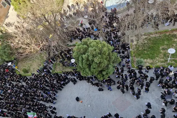 Campus rallies echo with anti-Khamenei, pro-monarchy chants