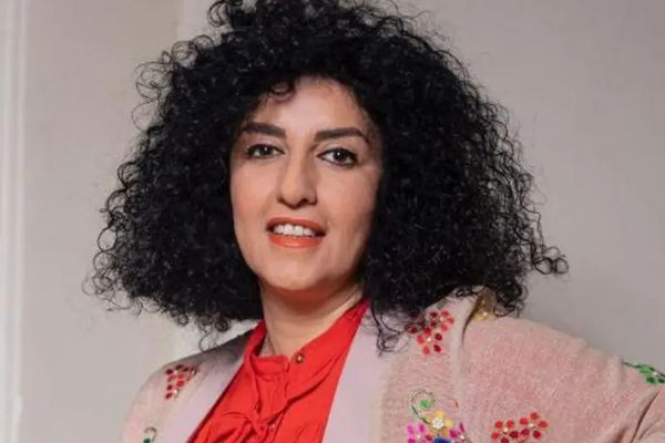 نرجس محمدي تطلق حملة للتضامن ضد الاعتداءات الجنسية والتحرش بالسجناء في إيران