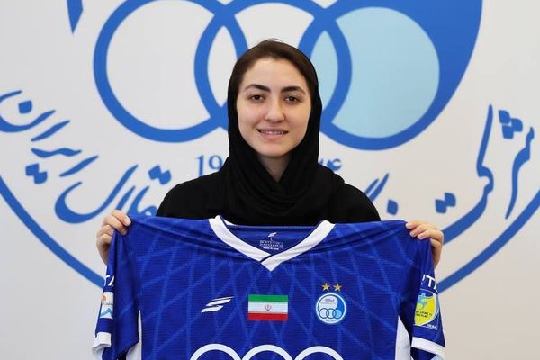 خریدهای بزرگ استقلال در فوتسال زنان؛ مارال ترکمان، مهتاب بنایی و نسترن مقیمی آبیپوش شدند