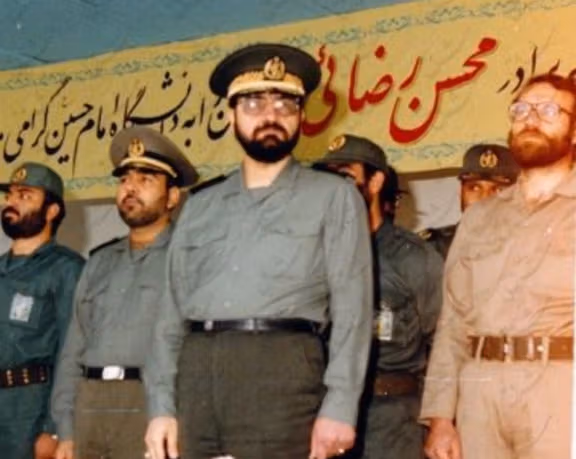 علی لاریجانی در دهه ۶۰ و تا اوایل دهه ۷۰ عضو سپاه پاسداران بود