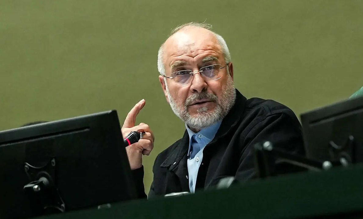 کانال ۱۱ اسرائیل:‌ فرد طرف تماس با آمریکا قالیباف است