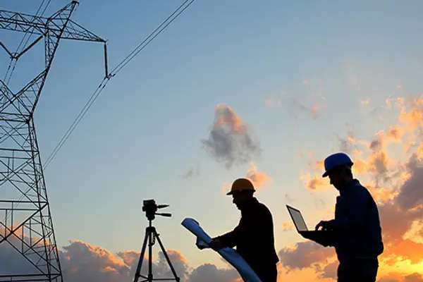 Saudi Arabia, Iraq Sign Deal For Connecting Power Grids