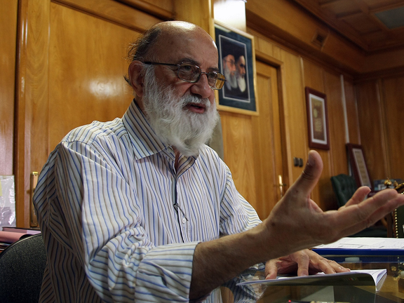 مهدی چمران، رییس شورای شهر تهران: اجازه نمیدهم کسی چیزی را در بودجه فرو کند