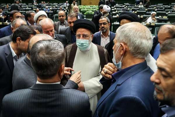 Iran Politicians Pressure Government Over Frozen Funds Abroad