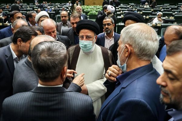 Iran Politicians Pressure Government Over Frozen Funds Abroad