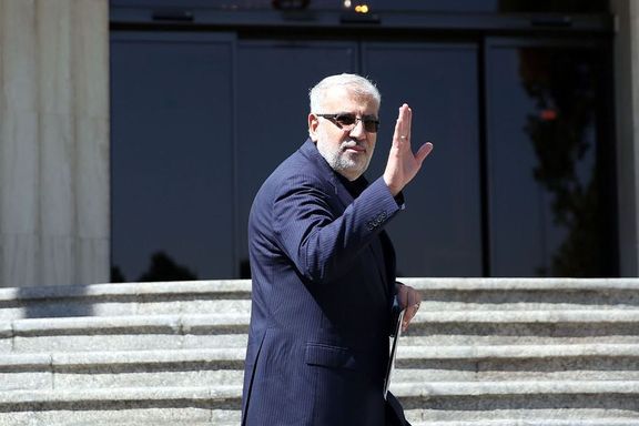 جواد اوجی، وزیر نفت: خیال مردم راحت باشد که افزایش قیمت بنزین نداریم